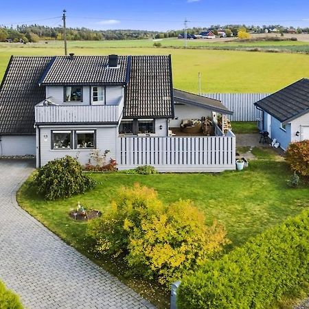 Villa Hyggelig Enebolig Pa Notteroy, Rett Ved Golfbane Esterno foto