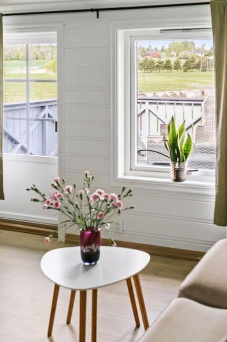 Villa Hyggelig Enebolig Pa Notteroy, Rett Ved Golfbane Esterno foto