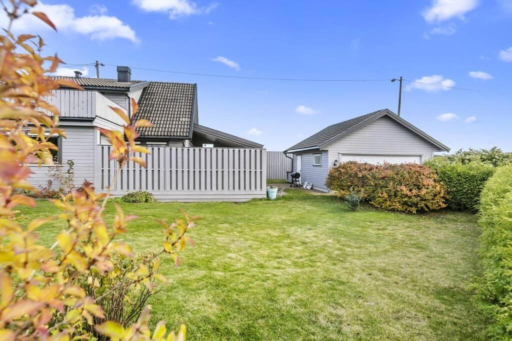 Villa Hyggelig Enebolig Pa Notteroy, Rett Ved Golfbane Esterno foto